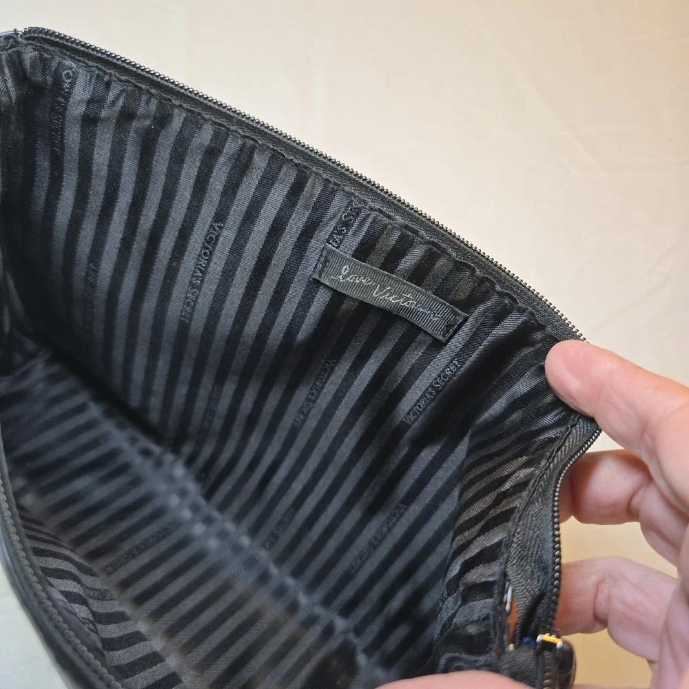 Victoria's‎ Secret black make up cosmetics bag